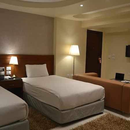 Omar El Khayam Al Minya Hotel Exterior foto
