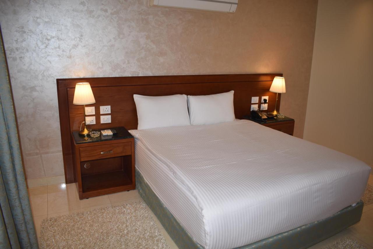 Omar El Khayam Al Minya Hotel Exterior foto