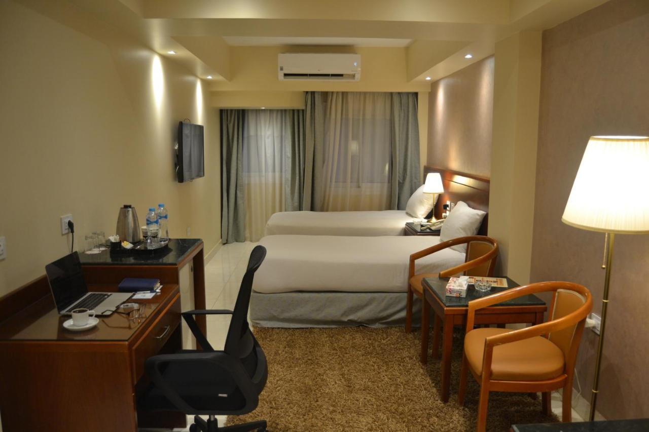 Omar El Khayam Al Minya Hotel Exterior foto