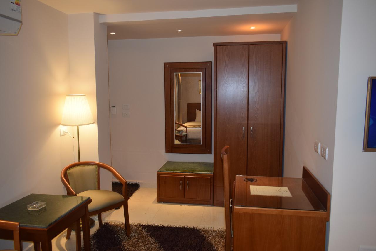 Omar El Khayam Al Minya Hotel Exterior foto