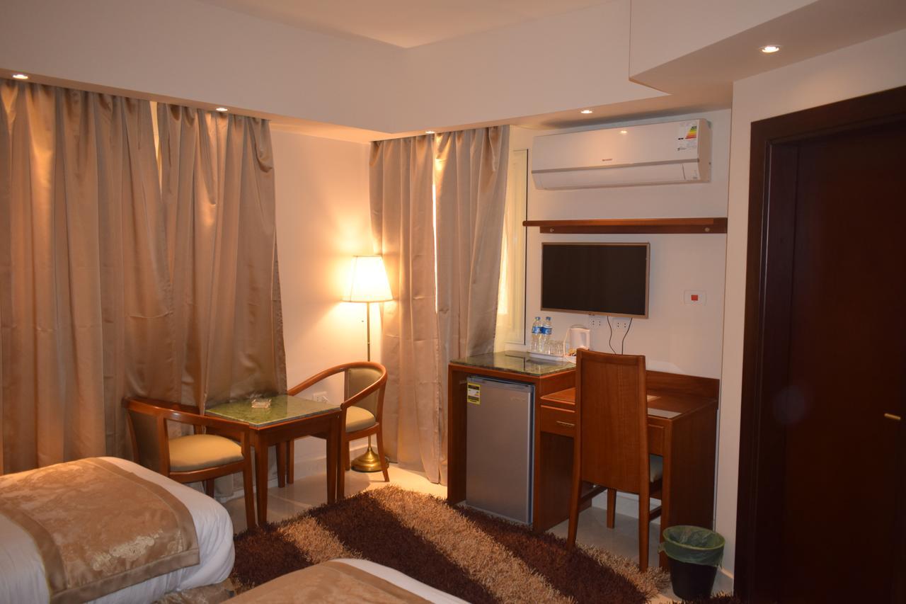 Omar El Khayam Al Minya Hotel Exterior foto